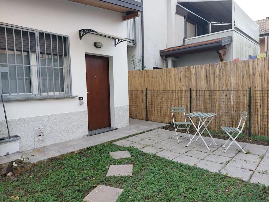 Smile Home! Graziosa Casa Con Parcheggio E Giardino Bovísio-Masciago Milanese Exterior photo